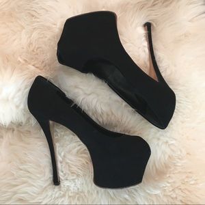 Giuseppe Zanotti Suede Peeptoe Pumps